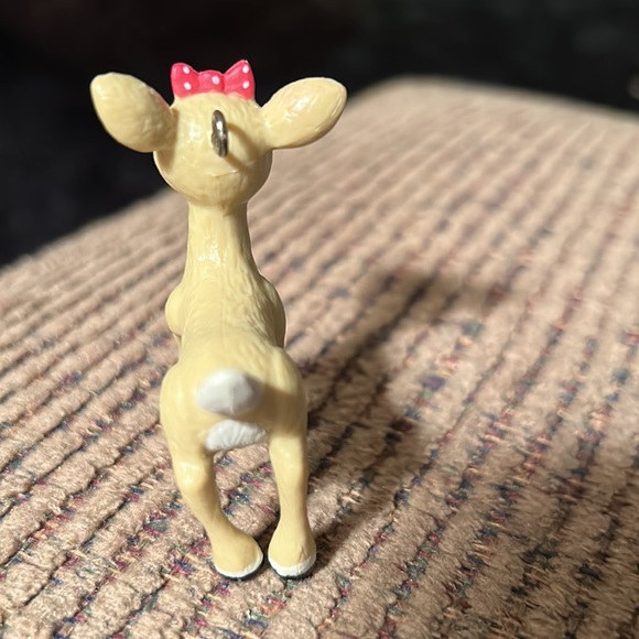 Clarice from Rudolph the red nosed reindeer - Picture 4 of 7